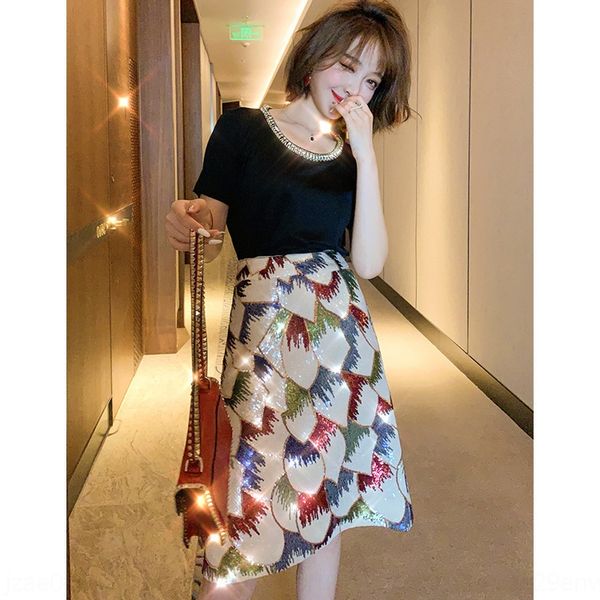 

diamond-encrusted round neck glossy a- line dress t-shirt sequins solid color t-shirt + heavy industry sequins high waist a- line skirt set, Gray