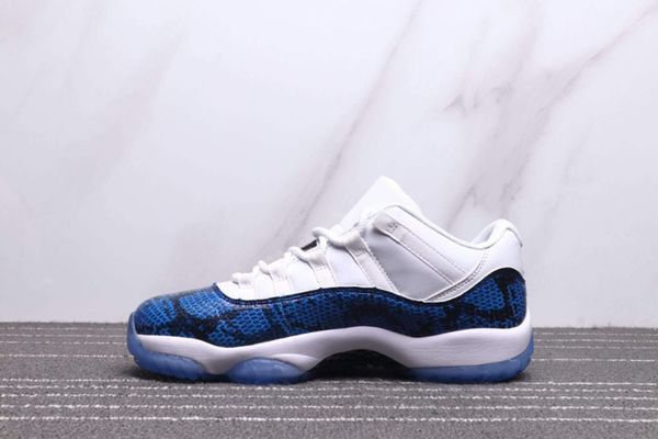 

2020 11 low le snakeskin menwomen basketball shoes light boneuniversity 11s sport boot xi cut low air sneaker