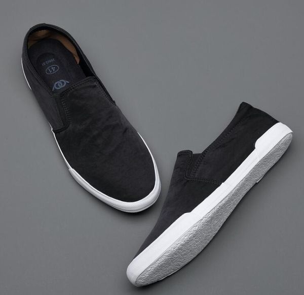 

2020 new fashion summer men shoes lightweight canvas casual shoes trend man loafers, Black