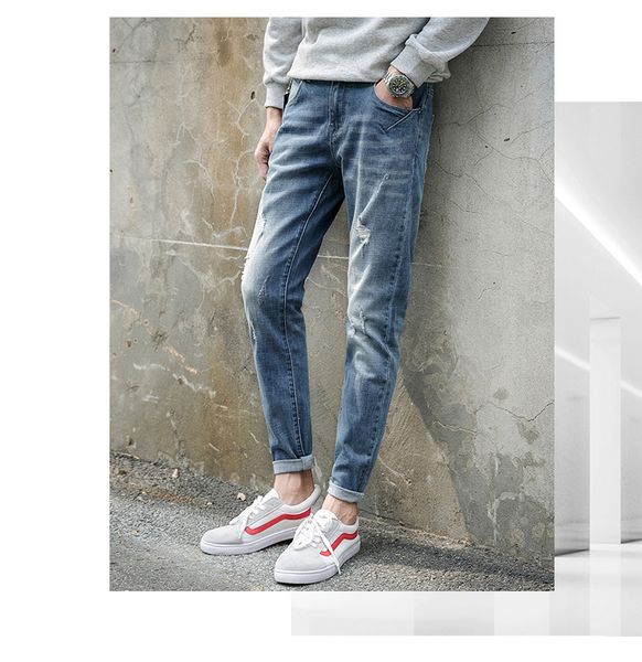 

light blue hole jeans are male linye1157
