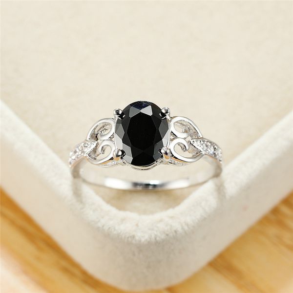 

punk female black crystal stone ring classic silver color thin engagement rings for women vintage oval hollow wedding ring, Slivery;golden