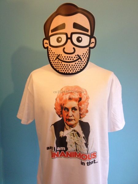 

mollie сугден миссис слокомб are you being подается тенниска