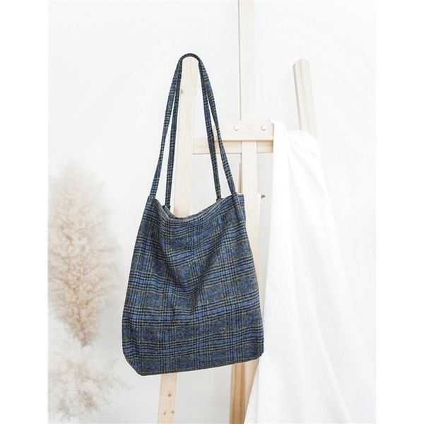 

винтажные вскользь мешки плеча mochilas мода сетка шерстяной женщина леди tote хлопок ткань универсальная классический plaid сумка