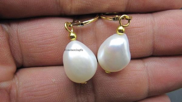 

stud natural white freshwater pearl earrings, Golden;silver
