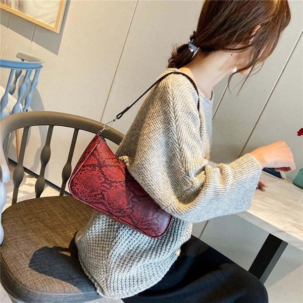 

handbags wear-resistant fashion women handbag serpentine pu leather shoulder shopping bag elegant totes
