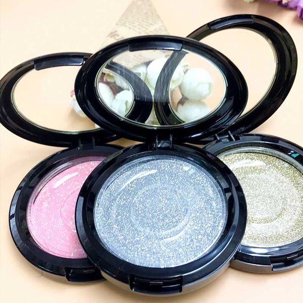 

false eyelashes round eyelash box plastic placed packing convenience small easy to carry around lash boxes packaging