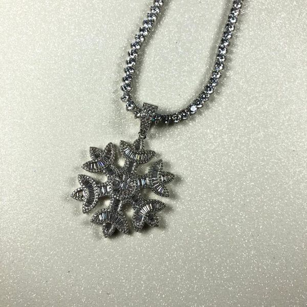 

wholesale snowflake pendant, Silver