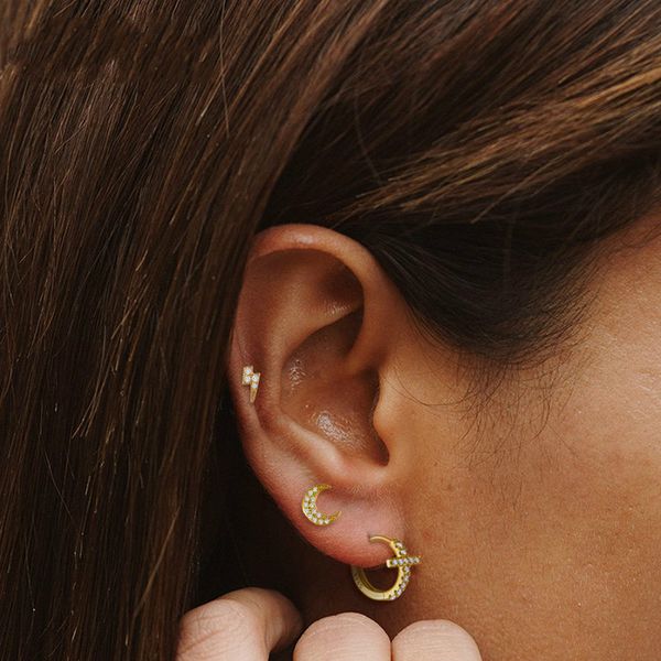 

JuneRain Brand Personality Cross Stud Earrings Rhinestone Crystal Round Circle Earrings 925 Sterling Silver Geometrci Earrings for Women