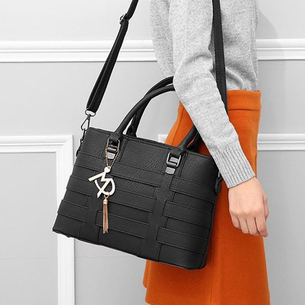 

fandbag famous 2020 women's fashion simple pure color single shoulder messenger bags bolsa feminina de ombro vintage 50