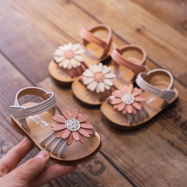 

girl sandals 2020 the sun flower princess shoe woman baby ventilation hollow out study walking children girls shoes, Black;red