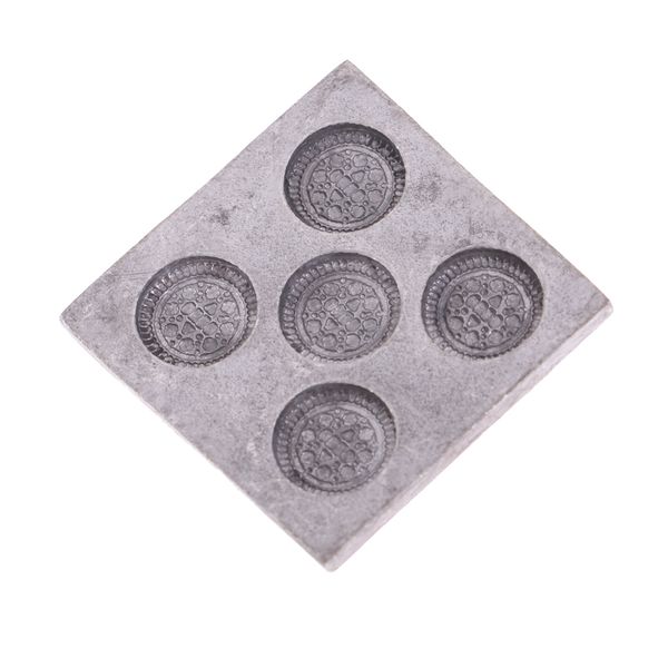 

miniature metal cookie mould model for 1/12 dollhouse kitchen furniture accessory