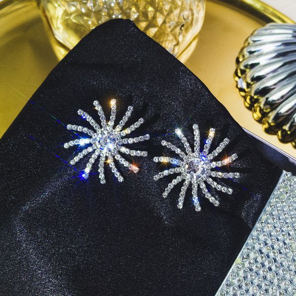 

fyuan korea full rhinestone stud earrings for women new bijoux oversize rotary wheel crystal earrings fashion jewelry gifts, Golden;silver
