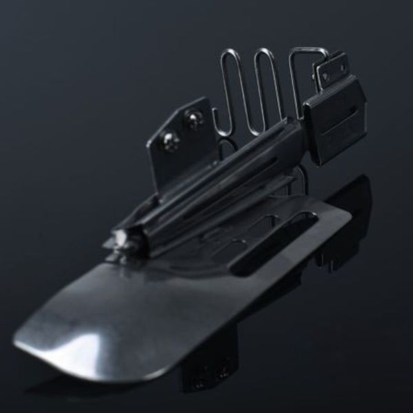 

dayu104 k712na(b) folder tape size 1-3/8"---3/8" double wrap hemmer used for 2 or 3 needle cover stitch machine folder dayu 104, Black