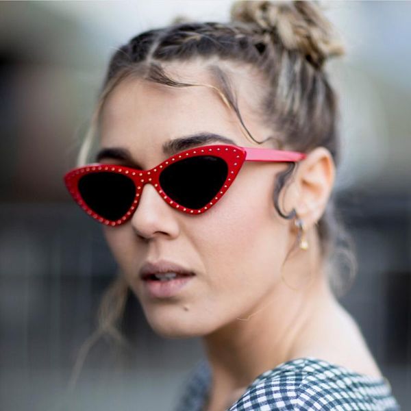 

2020 new fashion ladies cat eye sunglasses triangle small eyewear rivets brands designer eyewear uv400 cy028, White;black