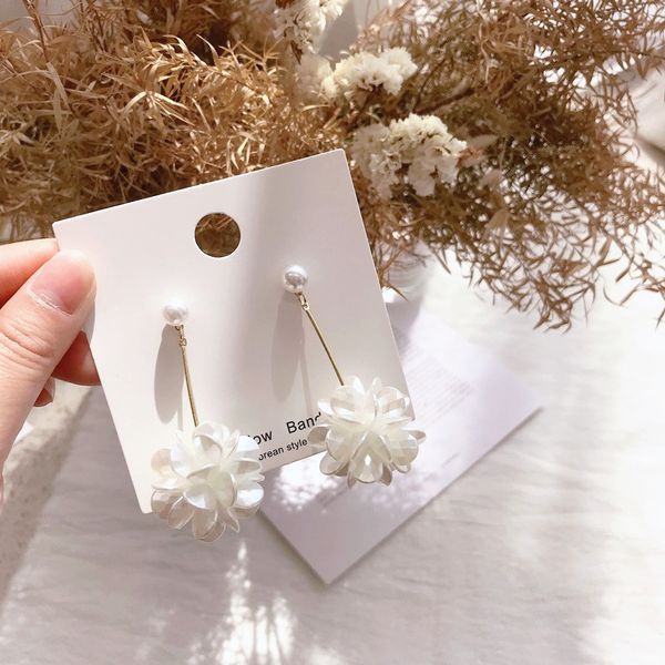 

dangle & chandelier korean fashion jewelry elegant hand woven pearl earrings white three-dimensional round flower for women, Silver