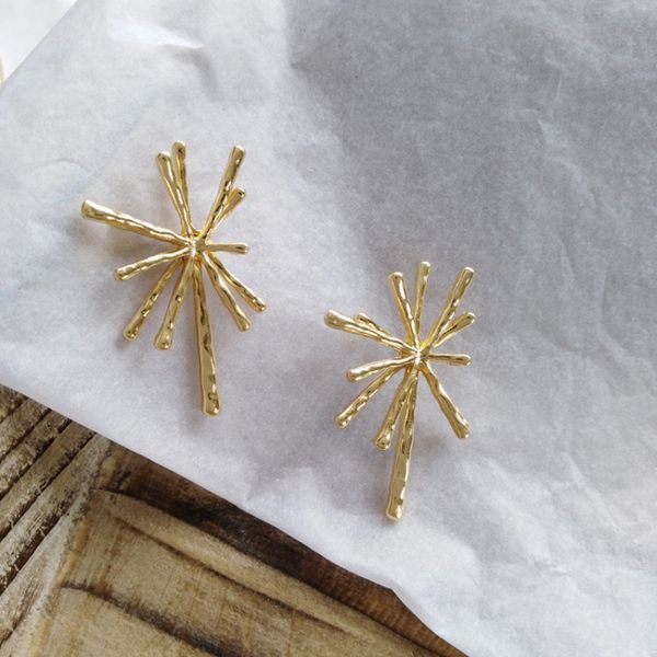 

europe and america simple exaggerated metal texture firework stud earrings personality fashion women girl jewelry accessories, Golden;silver