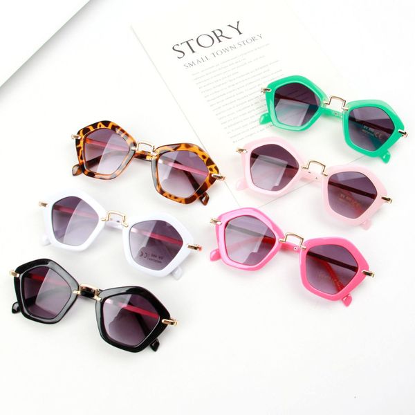 

new kids stylish rhombus sunglasses vintage girls cute sun glasses party eyewear shades lovely children students for gift, White;black