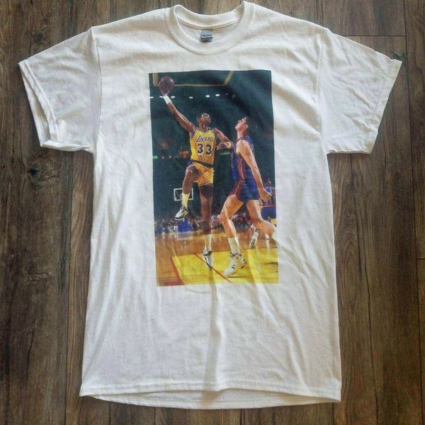 

kareem abdul jabbar sky hook bill laimbeer soft fit t shirt new s m l xl 2x 3x