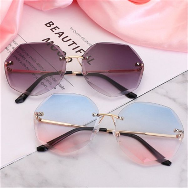 

sunglasses 2021 rimless women design fashion lady sun glasses vintage alloy frame classic brand designer shades oculos, White;black