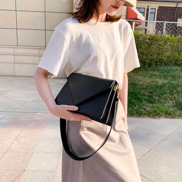 

crossbody сумка для женщин сплошного pu кожаного мешка треугольник крышка плечо сумка мешком основные femme сумки для женщин 2020