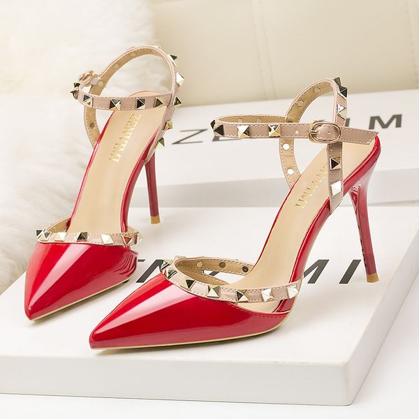 

2020 new fashion rivet pointed toe gladiator sandals women high heels wedding red shoes woman sandalias mujer, Black