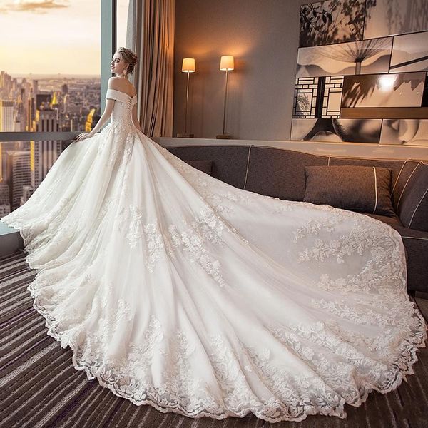 New Luxury Size Vintage arabo Dubai Wedding Dresses perline Sweetheart strass Lace Appliques Tulle più abito da sposa Abiti da sposa