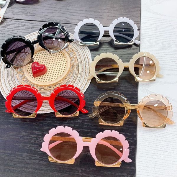 

sunglasses flower children taking snapss decoration 2022 lovely joker lens glasses wholesale, White;black