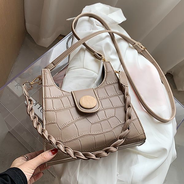 

designer pu leather armpit shoulder bags cross body bags for women 2020 trend luxury band lady's fashion small tote handbags