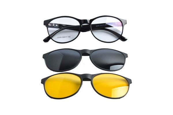 

sunglasses deding full frame round eyeglasses women metal alloy antique glasses students optical myopia eye armacao oculos dd1427, White;black