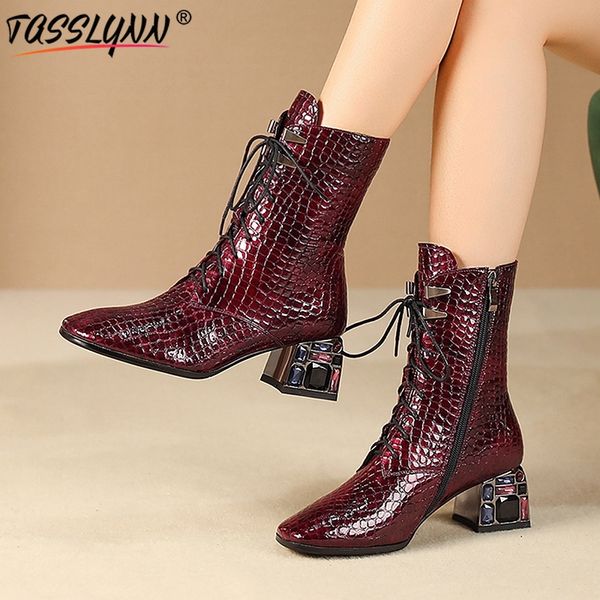 

tasslynn 2020 корова кожа / pu женская обувь короткие плюшевые мотоцикл сапоги для женщин площади toe кристалл пятки середины икры сапоги ра, Black