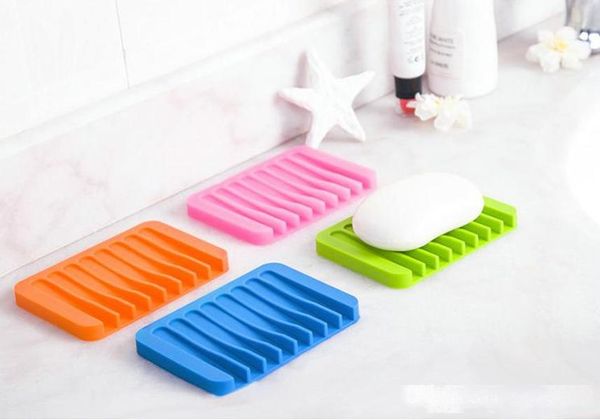 

cute cartoon silicone soap box can drop soap holder dish fashion pp soap basket bathroom accessories home supplies