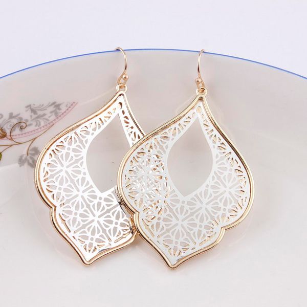 

dangle & chandelier zwpon 2021 graceful arabesque teardrop earrings for women fashion gold filigree heart wholesale, Silver