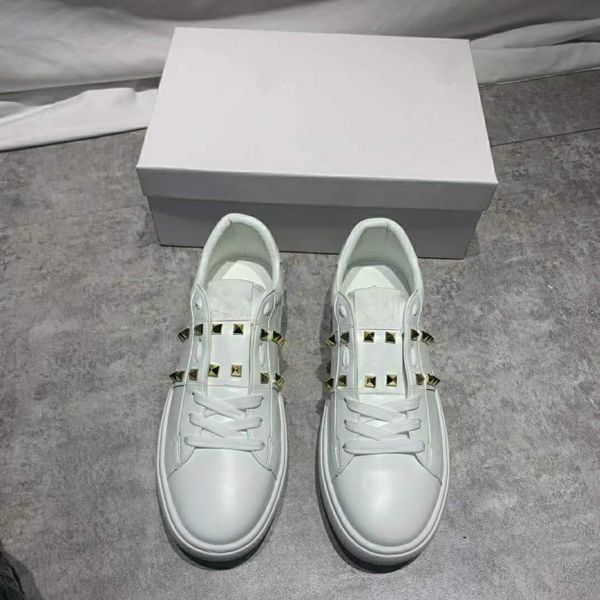 

с коробкой] 2020 самых новых брендов тапок женщин мокасины модельеры мужчин женщин с низким вырезать из натуральной кожи случайные спортивн, Black