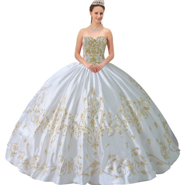 Traditioneller trägerloser wirbelnder Perlen Stickerei Quinceanera Kleid charro bodenlange Satinrock weiß mit goldenem süßem 16 Ballkleid