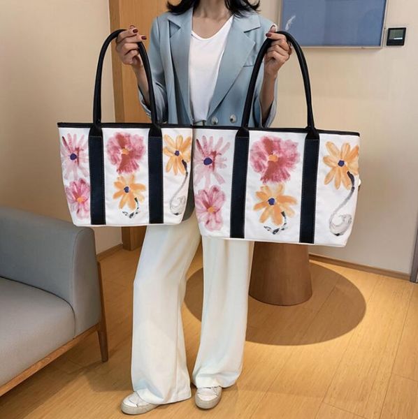 

Shipping Bags Women Canvas Bag Large Capacity Senior Lady Totes Bags High Quality Handbags Graffiti Bag