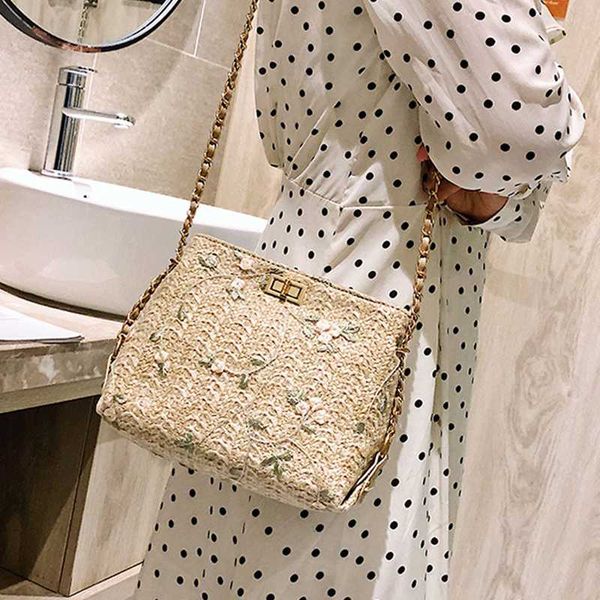 

2020 vintage ladies straw woven bags small shoulder bags fashion lace embroidery flower women summer beach purse crossbody