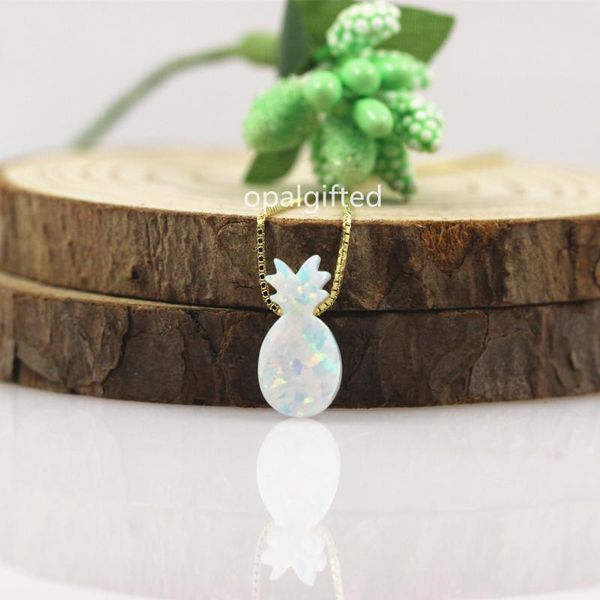 

1pc synthetic 7.1x14mm white op17 spring pineapple opal necklace with wholesale prwith gold chain, Silver