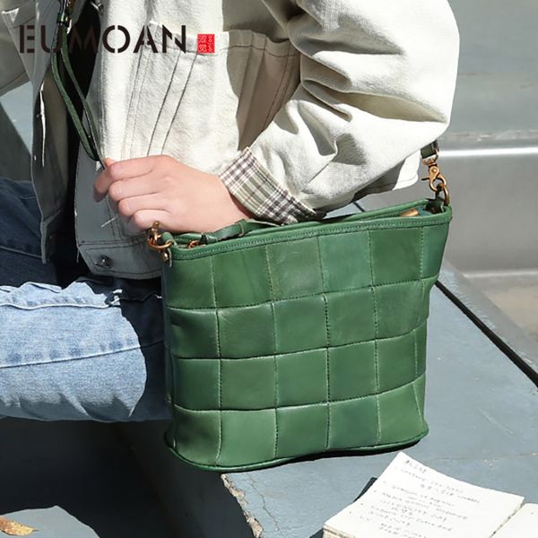 

eumoan all-match hand-made one-shoulder bag, women's leather vintage bucket bag, plant tanning cowhide small slant bag