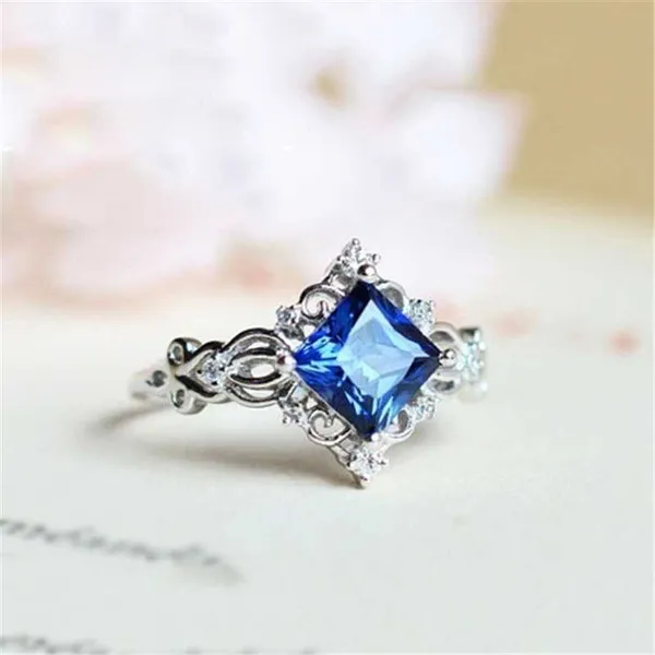 

wedding rings women's exquisite retro noble elegance blue zircon ring engagement valentine's day gift jewelry wholesale, Slivery;golden