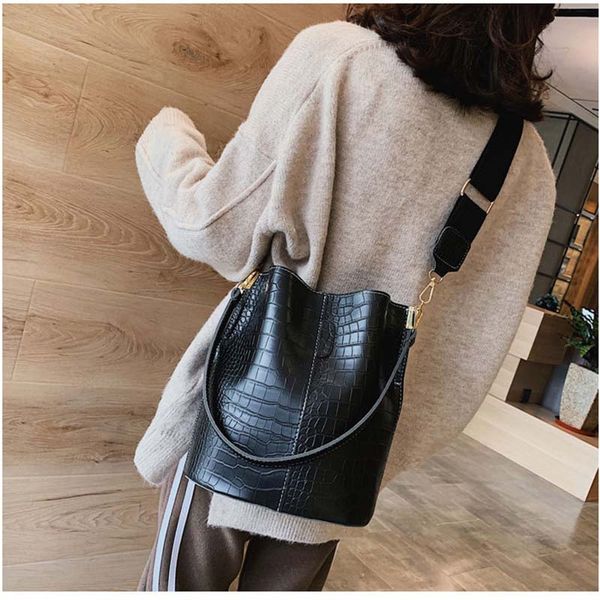 

fashion bucket bags women bag alligator vintage shoulder bags wide belt large capacity bag girls' crossbody for female