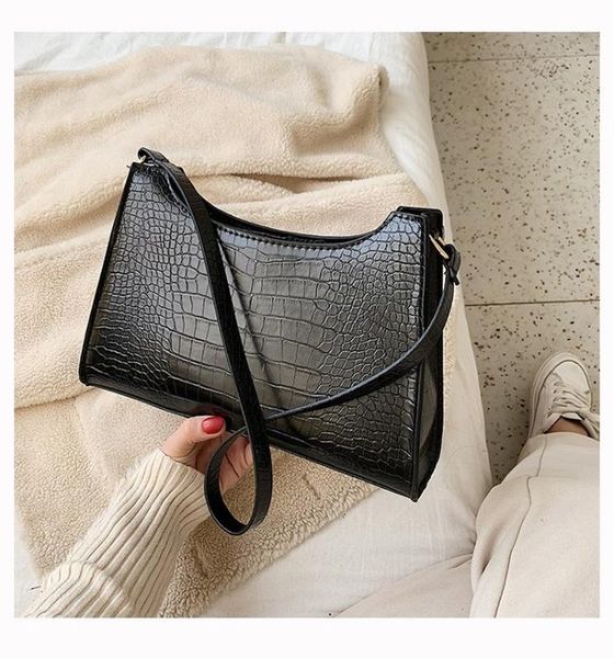 

ladies fashion luxury handbags 2020 new simple crocodile pattern ladies shoulder bag pu leather handbag