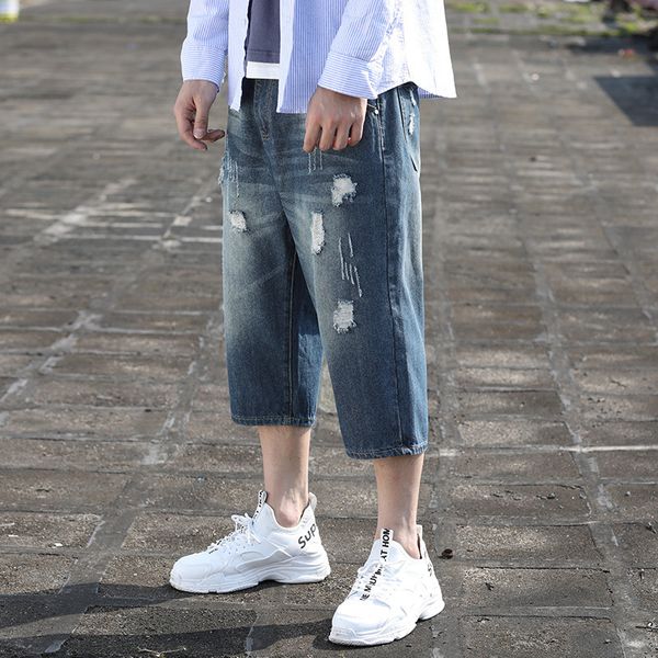 

men's jeans in summer of 2021 large capris casual loose hole straight shorts, Blue