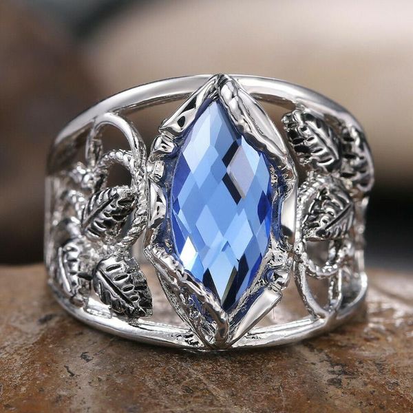 

2020 fashion hollow leaf blue zircon stone ring boho wedding finger ring female jewelry engagement rings for women d5p927, Slivery;golden