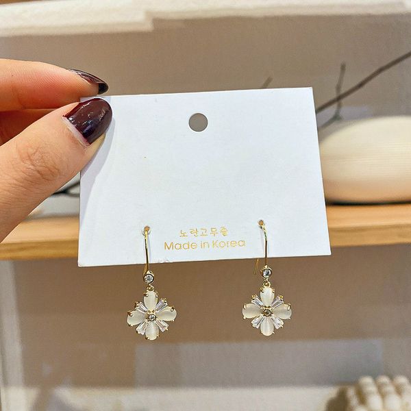 

dangle & chandelier 2021 korean style simple girl earrings snowflake cat stone drop for women fashion jewelry accessories, Silver