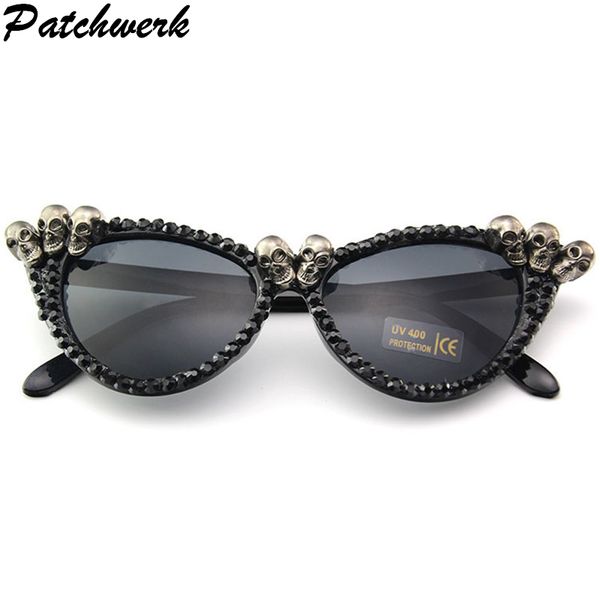 

2020 luxury skull round sunglasses women brand designer vintage shades rhinestone sun glasses for men, White;black