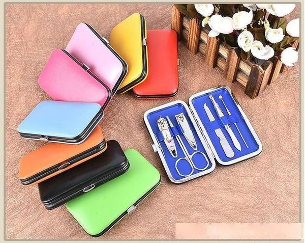 

new 6 pcs/set nail clipper kit nail cutters nail tools scissor eyelash tweezer ear pick manicure sets gifts ing