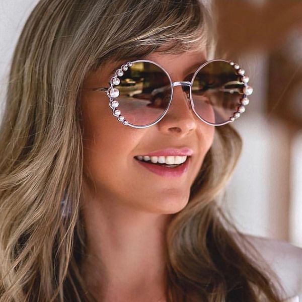 

qpeclou luxury pearl round sunglasses women 2020 brand designer metal sun glasses ladies gradient gafas shades, White;black