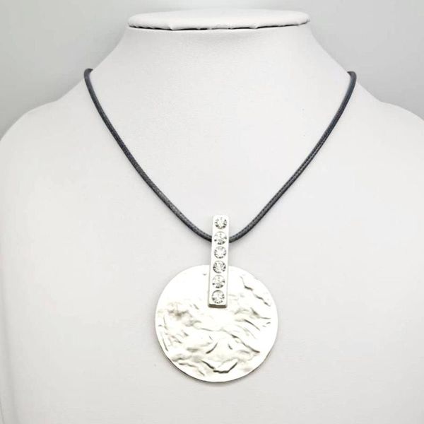 

2020 new european and american ladies alloy texture pendant necklace sweater chain, Silver