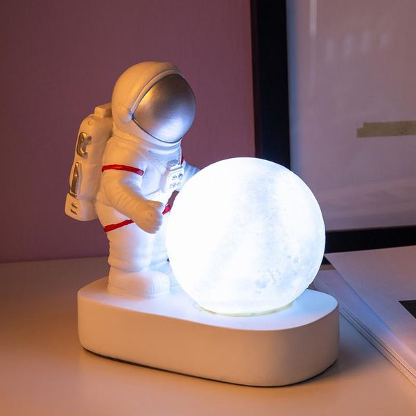 

decorative objects & figurines astronaut led night lights child birthday gift statue lamp decor crafts children's room home decoration