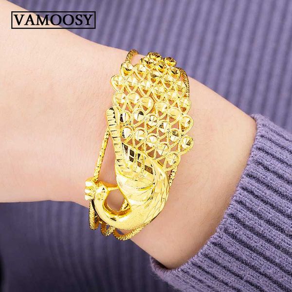 

bracelet wholesale 2020 fine jewelry 24k gold bracelet for women bangle chinese myth phoenix style charms gold peacock, Golden;silver